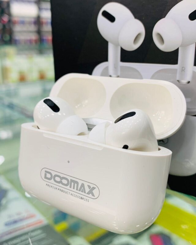 doomax white 1